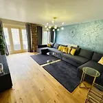 別荘 Barn Near With Hot Tub - Perfect For Groups And Families *