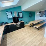Barn Near With Hot Tub - Perfect For Groups And Families 別荘