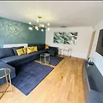 Barn Near With Hot Tub - Perfect For Groups And Families 別荘