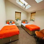 Barn Near With Hot Tub - Perfect For Groups And Families 別荘