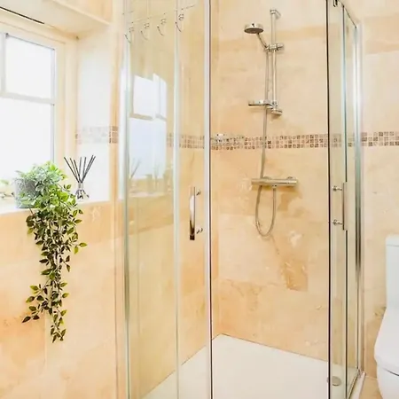 Barn Near With Hot Tub - Perfect For Groups And Families York