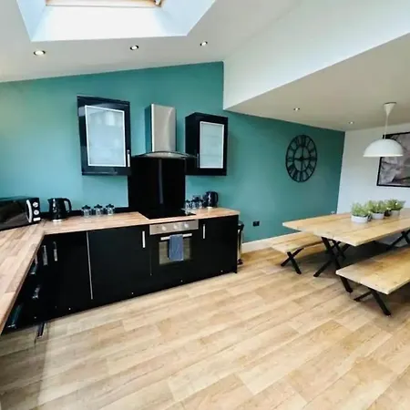 Barn Near With Hot Tub - Perfect For Groups And Families Hébergement de vacances