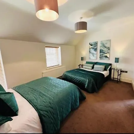 Barn Near With Hot Tub - Perfect For Groups And Families *