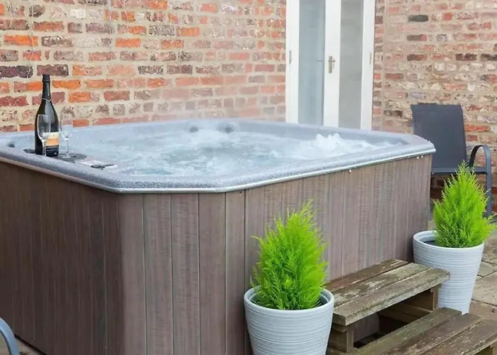 Barn Near With Hot Tub - Perfect For Groups And Families *