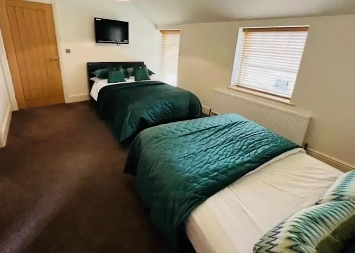 Barn Near With Hot Tub - Perfect For Groups And Families York