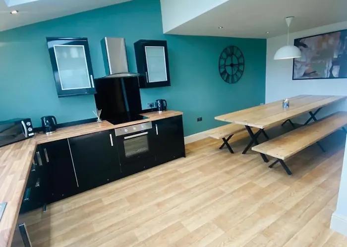 Barn Near With Hot Tub - Perfect For Groups And Families Semesterbostad