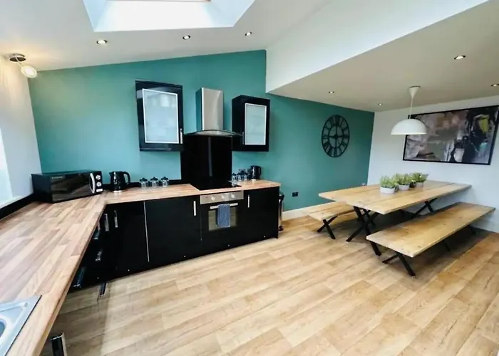 Barn Near With Hot Tub - Perfect For Groups And Families Semesterbostad