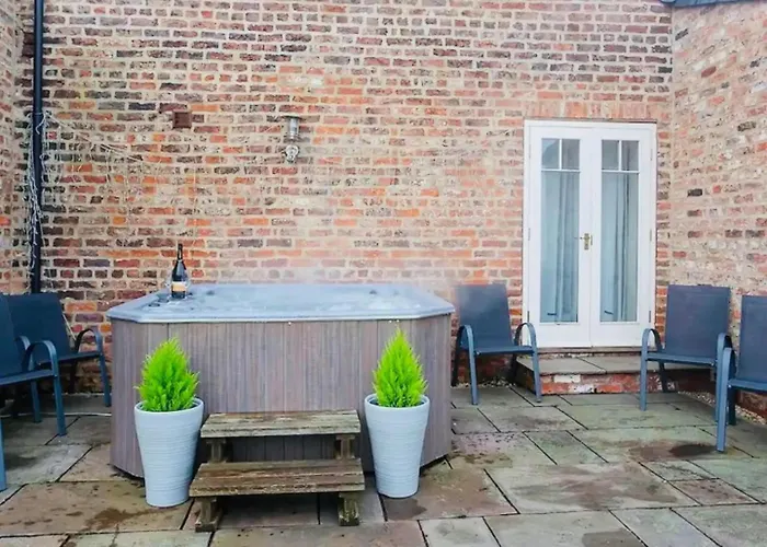 Barn Near With Hot Tub - Perfect For Groups And Families Semesterbostad *