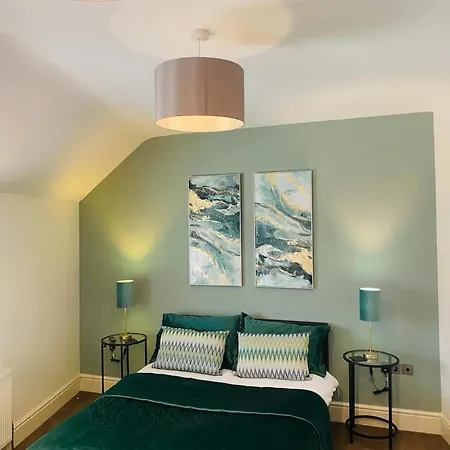 Feriehus Barn Near With Hot Tub - Perfect For Groups And Families York